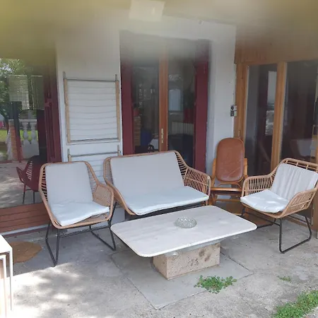 Cosy Big House Near Paris, Roissy, Big Parking Holiday home *