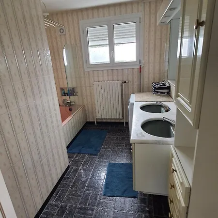 Holiday home Cosy Big House Near Paris, Roissy, Big Parking